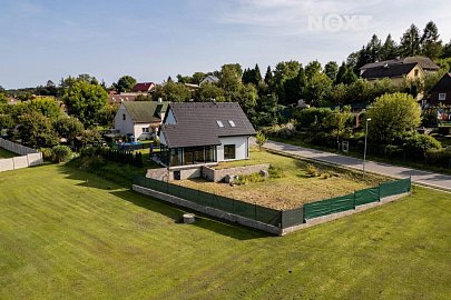 Prodej domu vila 200 m² pozemek 1058 m², Ujkovice