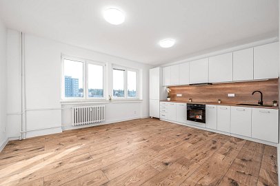 Prodej bytu 3+kk 54 m², Hrusická, Praha-Záběhlice
